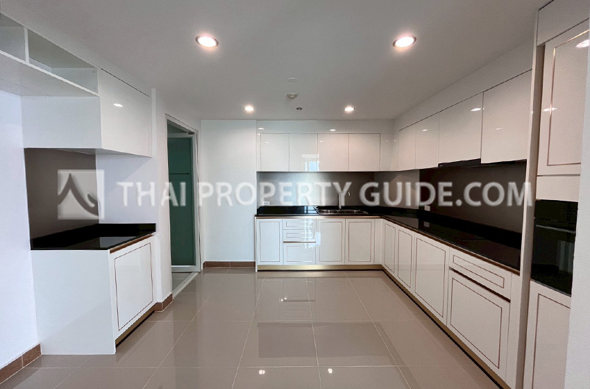Condominium in Sathorn 